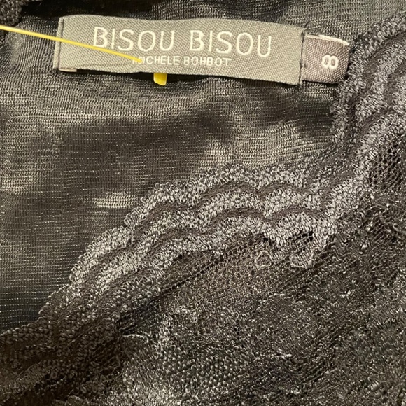 Bisou Bisou Black lace v neck shift sheath mini dress 8 M - Picture 4 of 5